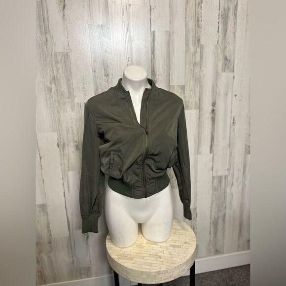 Green jacket  - Picture 7 of 9